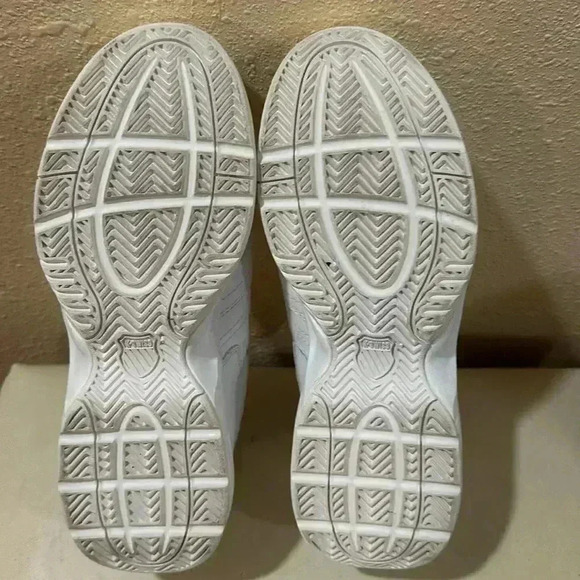 Kswiss Women’s size 8 - Picture 6 of 7